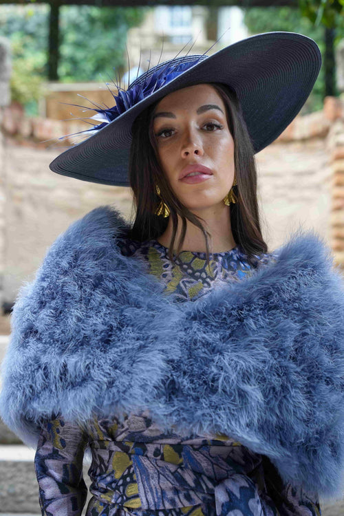 Capa de Plumas Azul Grisáceo