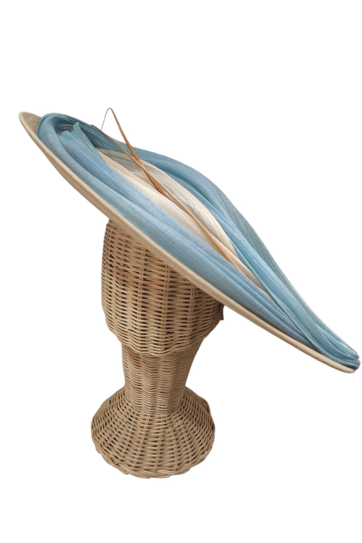 Pamela Anastasia Beige & Celeste
